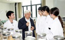 大学教授爆料化妆品视频,揭秘化妆品背后的真相  第3张 大学教授爆料化妆品视频,揭秘化妆品背后的真相  第3张